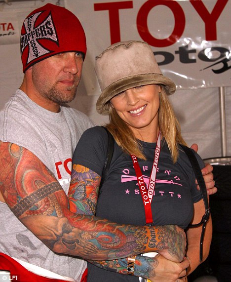 Jesse James sister claims that Janine Lindemulder is threatening image pic